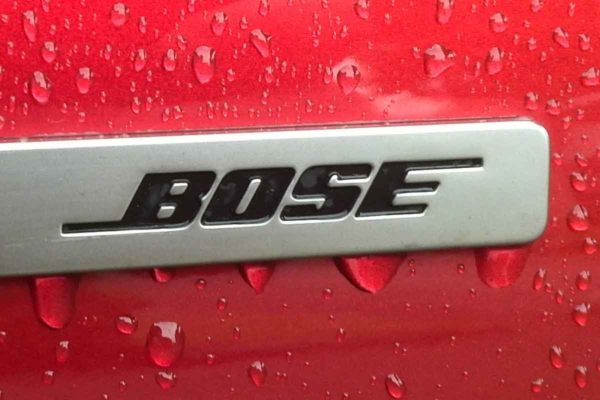 Gravur Branding Metall | Bose